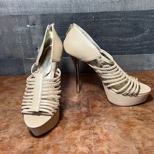 Beautiful Cream and Gold Justfabulous 5 Inch Heels